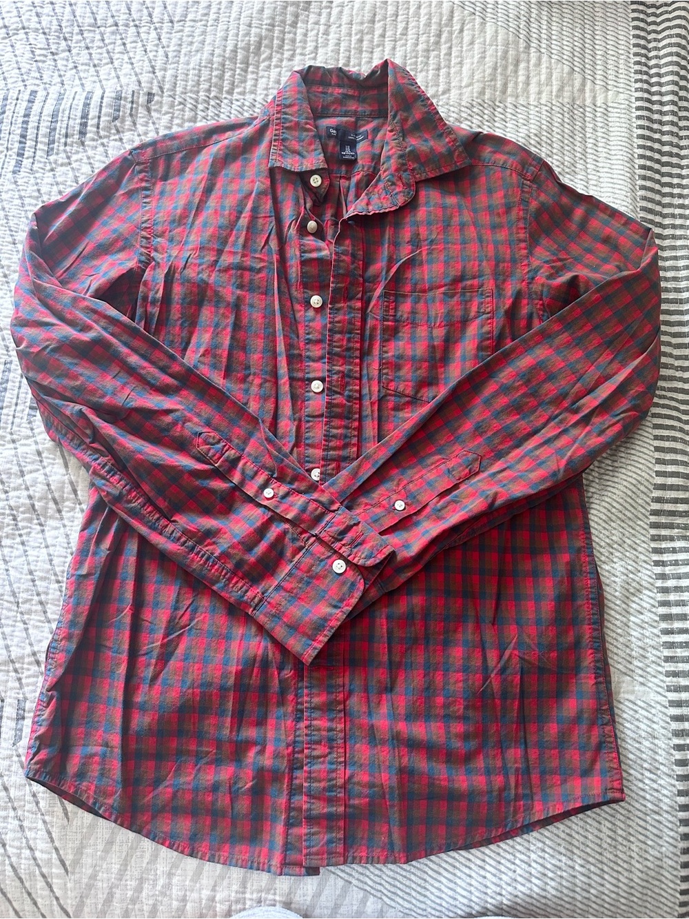 GAP Men's Red and Green Plaid Button-Down Shirt